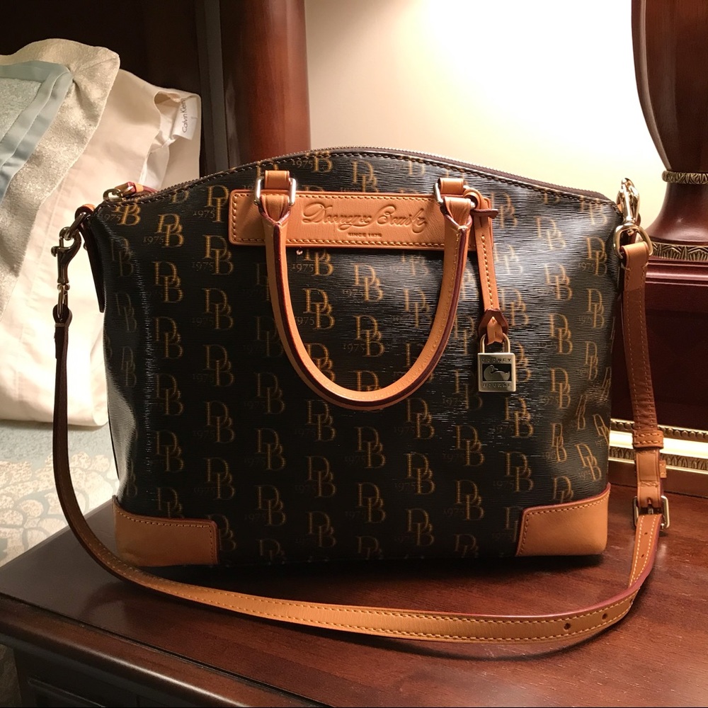 Dooney & Bourke !